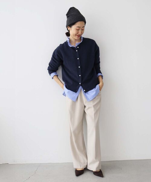 le.coeur blanc（ルクールブラン）の「フリルカラーギャザーブラウス（シャツ/ブラウス・レディース・ブルー系その他2/オフホワイト/ブルー・38）」の20枚目の写真