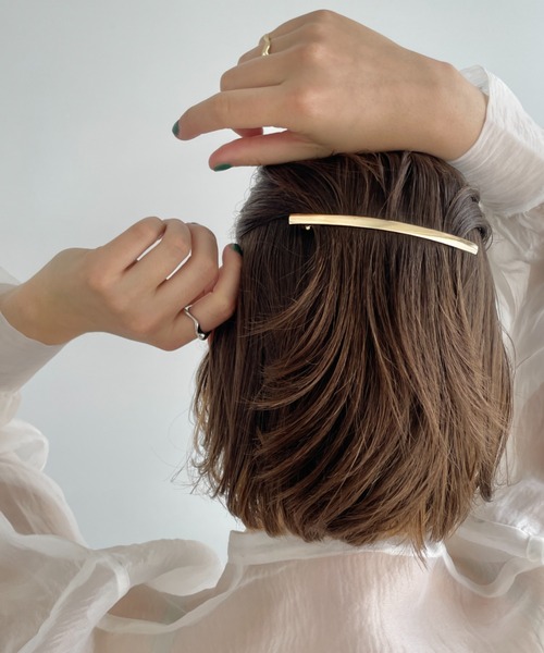 ciite'(シーテ)の「シンプリーストレートバレッタ(バレッタ/ヘアクリップ・レディース・ゴールド/シルバー/ピンクゴールド・FREE)」の2枚目の写真