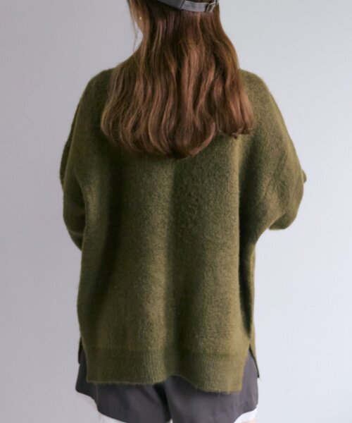 w closet（ダブルクローゼット）の「【2WAY】BIGロゴニット（ニット/セーター・レディース・グリーン/アイボリー/ネイビー・FREE）」の14枚目の写真