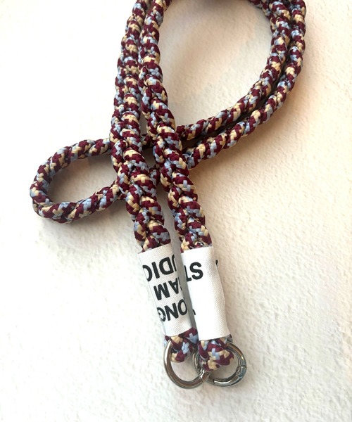 lit.Cy（リットシー）の「MIXカラー ロープ あみあみ スマホショルダー ストラップ（スマホグッズ・レディース・レッド/ブラックミックス/ベージュ/パープル/イエロー/ブラック/オフホワイト/ブルー/オレンジ/グレー/グリーン×ピンク・FREE）」の10枚目の写真