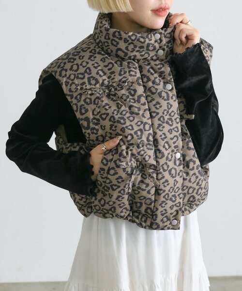 w closet(ダブルクローゼット)の「リボン中綿ベスト(ベスト・レディース・ブラウン/ブラック/アイボリー・FREE)」の3枚目の写真