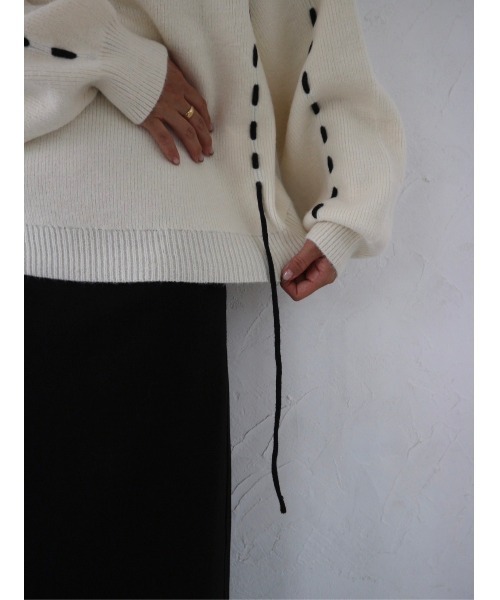 TRUNC(トランクエイティーエイト)の「Stitch Design Knit(ニット/セーター・レディース・ブラック/アイボリー/グレー・FREE)」の6枚目の写真