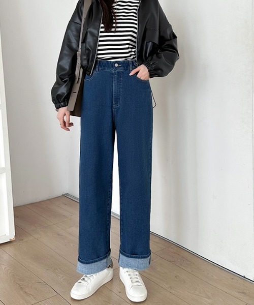 COCOMOMO（ココモモ）の「【楽 革 命】ストレッチ抜群！裏微起毛 楽革命デニムパンツ 楽らくストレッチ デニムパンツ ストレート ワイド デニム ウエスト調整ボタンつき 秋服 冬服（デニムパンツ・レディース・ブルー/ホワイト/ブルー系その他/ブラック系/ダークブルー/ブルー系/ブラック/ホワイト系・S/M/L/XL）」の8枚目の写真