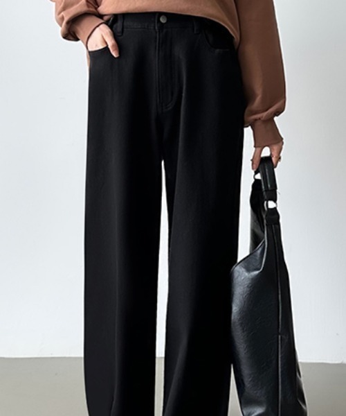 COCOMOMO（ココモモ）の「【楽 革 命】ストレッチ抜群！裏微起毛 楽革命デニムパンツ 楽らくストレッチ デニムパンツ ストレート ワイド デニム ウエスト調整ボタンつき 秋服 冬服（デニムパンツ・レディース・ブルー/ホワイト/ブルー系その他/ブラック系/ダークブルー/ブルー系/ブラック/ホワイト系・S/M/L/XL）」の13枚目の写真