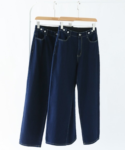 COCOMOMO（ココモモ）の「【楽 革 命】ストレッチ抜群！裏微起毛 楽革命デニムパンツ 楽らくストレッチ デニムパンツ ストレート ワイド デニム ウエスト調整ボタンつき 秋服 冬服（デニムパンツ・レディース・ブルー/ホワイト/ブルー系その他/ブラック系/ダークブルー/ブルー系/ブラック/ホワイト系・S/M/L/XL）」の17枚目の写真