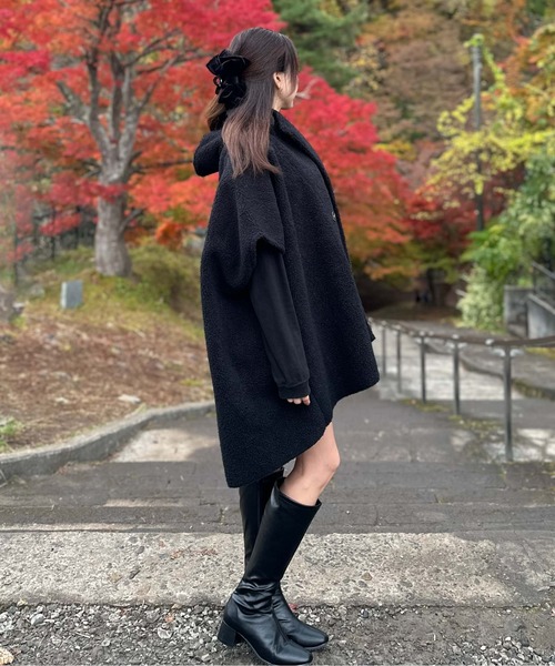 Per sist ence(パーシエンス)の「リバーシブルフェイクムートンポンチョ(ポンチョ・レディース・チャコールグレー/モカ/アイボリー/ブラック・FREE)」の18枚目の写真