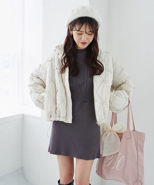 MAJESTIC LEGON(マジェスティックレゴン)の「ケーブルニットセットミニワンピ(ワンピース・レディース・グレー/チャコールグレー/アイボリー/ピンクベージュ・MEDIUM)」の2枚目の写真