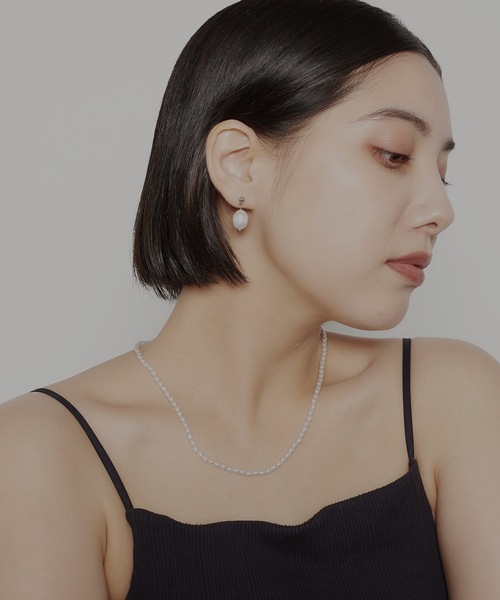 AKEL（アケル）の「【AKEL】アケル/ 淡水パールラインピアス（両耳セット）/金属アレルギー対応ピアス（サージカルステンレス）（ピアス（両耳用）・レディース・ゴールド/シルバー・FREE）」の9枚目の写真