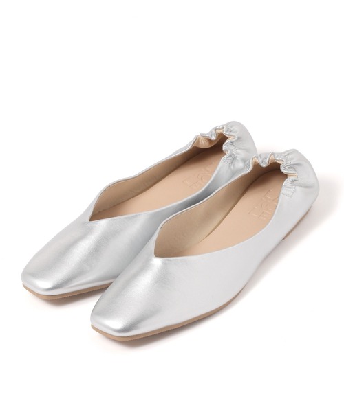 LAKOLE（ラコレ）の「【卒入式／オケージョンにも】スクエアギャザーフラットパンプス / 286480（パンプス・レディース・ブラック/オフホワイト/シルバー/イエロー・SMALL/MEDIUM/LARGE）」の13枚目の写真