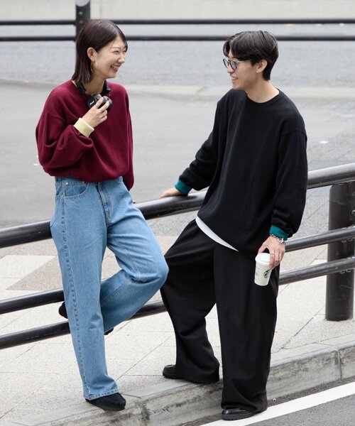 CIAOPANIC TYPY（チャオパニックティピー）の「【洗えるニット】ユニセックス/袖配色/ビックシルエットロンTeeライクニット（ニット/セーター・レディース・スカイブルー/ブラック/イエロー/レッド/ライトグレー/チャコールグレー/ホワイト系その他/バーガンディー/イエロー系その他/アイボリー/グレー系その他/ブラック系その他/ブルー系その他/ネイビー/ブルー/ブラウン・SMALL/X-LARGE/LARGE/MEDIUM）」の18枚目の写真