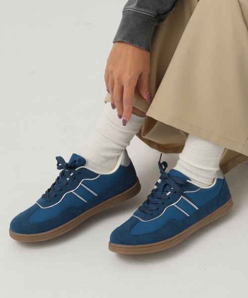 BAYFLOW（ベイフロー）の「フラットソールスニーカー（スニーカー・レディース・ブラック/ブルー・MEDIUM/LARGE）」の8枚目の写真