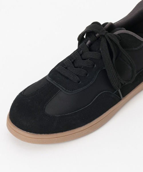 BAYFLOW（ベイフロー）の「フラットソールスニーカー（スニーカー・レディース・ブラック/ブルー・MEDIUM/LARGE）」の17枚目の写真