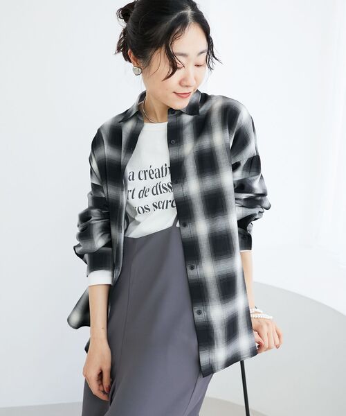 le.coeur blanc（ルクールブラン）の「メッセージロゴロングTシャツ（Tシャツ/カットソー・レディース・グレー/オフホワイト・38）」の12枚目の写真