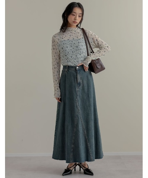 Re:EDIT（リエディ）の「[2025SS COLLECTION]スモッキングリバティレースフラワー柄ハイネックトップス（Tシャツ/カットソー・レディース・アイボリー・MEDIUM）」の10枚目の写真