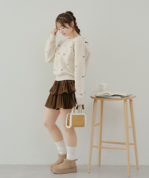 continuer de NICE CLAUP(コンティニューデナイスクラップ)の「リボン刺繍ニット(ニット/セーター・レディース・ブラック/アイボリー/サックスブルー・FREE)」の8枚目の写真
