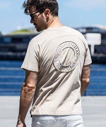 1PIU1UGUALE3 RELAX(ウノピゥウノウグァーレトレ リラックス)バックプリント サークルロゴ 刺繍ロゴ 半袖Tシャツ