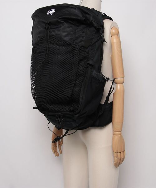 Mammut（マムート）の「デュカン スパイン 28-35 / Ducan Spine 28-35 Women（バックパック/リュック・レディース・ブラック/ライラック・35L）」の7枚目の写真