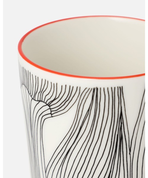 marimekko(マリメッコ)の「Kukat puhkeavat / mug 2,5dl(グラス/マグカップ/タンブラー・レディース・ブラック・FREE)」の5枚目の写真