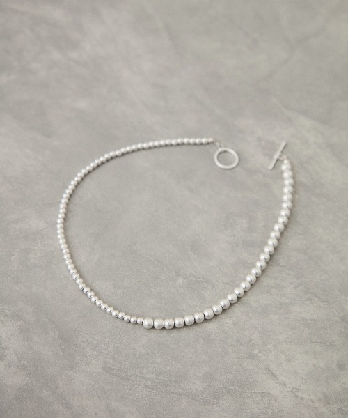 ADAM ET ROPE'(アダムエロペ)の「メタルボールネックレス(ネックレス・レディース・ゴールド/シルバー・FREE)」の2枚目の写真