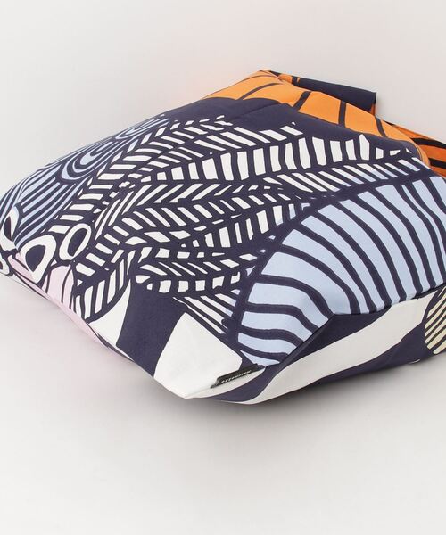 marimekko(マリメッコ)の「Siirtolapuutarha / tote bag 43X44(トートバッグ・レディース・マルチ・FREE)」の10枚目の写真