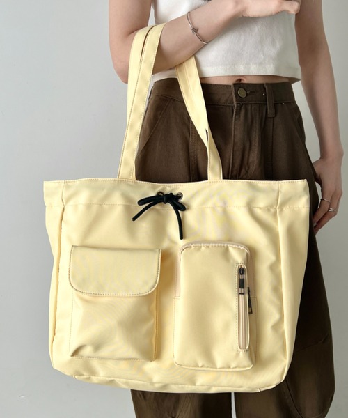 wears（ウェアーズ）の「10色展開【A4収納可／詳細動画付き】大容量 軽量 多収納トートバッグ ナイロン巾着バッグ（トートバッグ・レディース・ブラック/アイボリー/カーキ/ネイビー/チャコールグレー/ホワイト系その他/ライトブルー/ベージュ/イエロー/ピンク・FREE）」の9枚目の写真