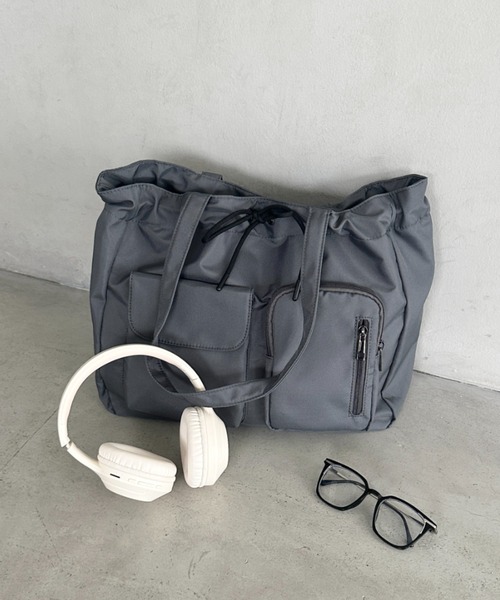 wears（ウェアーズ）の「10色展開【A4収納可／詳細動画付き】大容量 軽量 多収納トートバッグ ナイロン巾着バッグ（トートバッグ・レディース・ブラック/アイボリー/カーキ/ネイビー/チャコールグレー/ホワイト系その他/ライトブルー/ベージュ/イエロー/ピンク・FREE）」の22枚目の写真