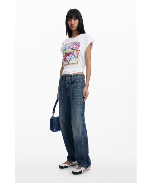 Desigual(デシグアル)の「ショート丈 ポップアートプリントベビーTシャツ(Tシャツ/カットソー・レディース・ホワイト・S/M/L/XL/XS)」の2枚目の写真