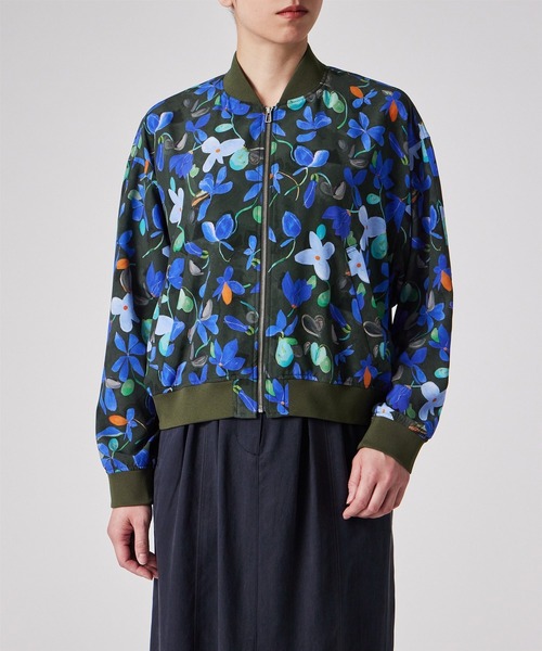 PS Paul Smith(ピーエスポールスミス)の「ウィメンズ "Cyclamen" ボマーブルゾン / 155325 JK349(ブルゾン・レディース・カーキ・38/40)」の6枚目の写真
