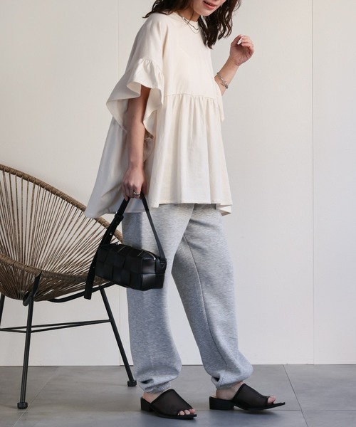 ap retro(アプレトロ)の「ペプラムフリルTee / フレンチスリーブフリルプルオーバー《動画あり》(Tシャツ/カットソー・レディース・チャコール/レッド/アイボリー/ブラック/グリーン/ホワイト・FREE)」の13枚目の写真