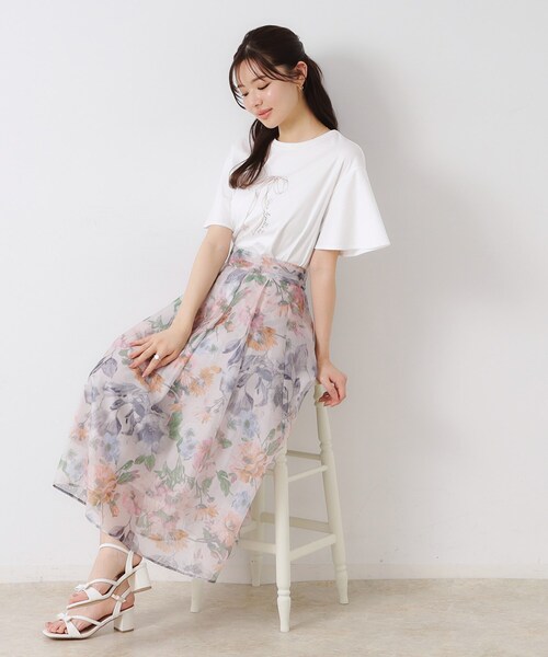 couture brooch(クチュールブローチ)の「【一枚で着映える・華やか・上品】Summerオーガンフルールスカート(スカート・レディース・ライトグレー系/ブラック系/ベージュ系その他4・36/38/40/42)」の9枚目の写真