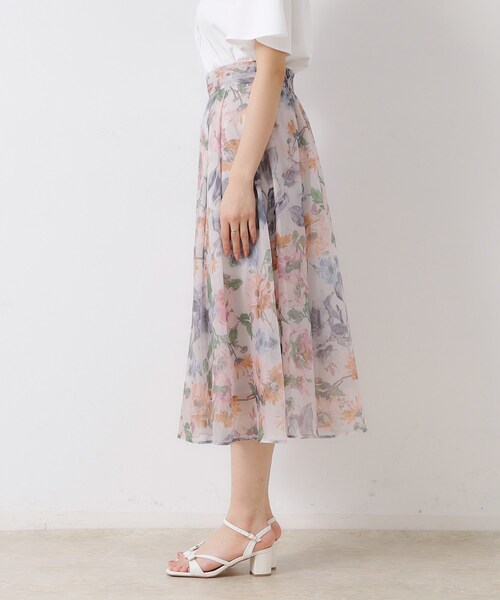 couture brooch(クチュールブローチ)の「【一枚で着映える・華やか・上品】Summerオーガンフルールスカート(スカート・レディース・ライトグレー系/ブラック系/ベージュ系その他4・36/38/40/42)」の21枚目の写真