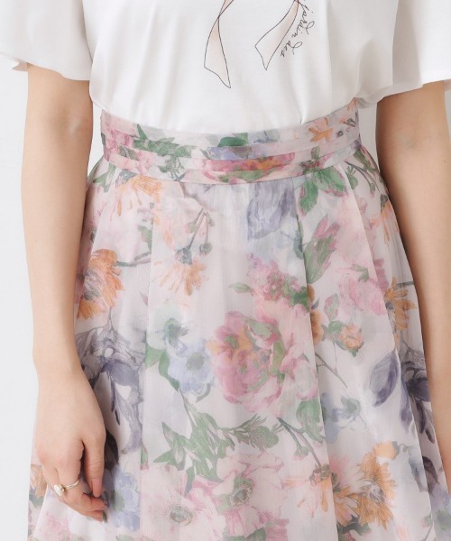 couture brooch(クチュールブローチ)の「【一枚で着映える・華やか・上品】Summerオーガンフルールスカート(スカート・レディース・ライトグレー系/ブラック系/ベージュ系その他4・36/38/40/42)」の4枚目の写真
