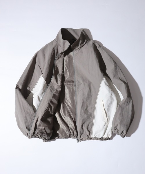 FUNALIVE(ファンアライブ)の「サイド切り替え ナイロンブルゾン(ブルゾン・メンズ・グレー/カーキ/ブラック・L/M/XL)」の3枚目の写真
