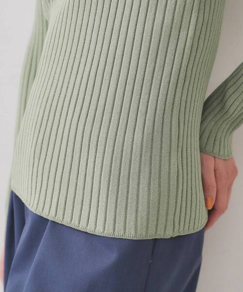 OPAQUE.CLIP（オペークドットクリップ）の「ヘンリーネックリブニット【洗濯機洗い可】（ニット/セーター・レディース・スモーキーグリーン系/ネイビー/ホワイト・38/40/42）」の4枚目の写真
