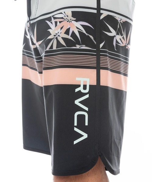 新品　25年春夏 RVCAルーカ　水陸両用ボードショーツ　黒　XL 今季新品 セール RVCA ルーカ 水陸両用ボードショーツ 黒 L