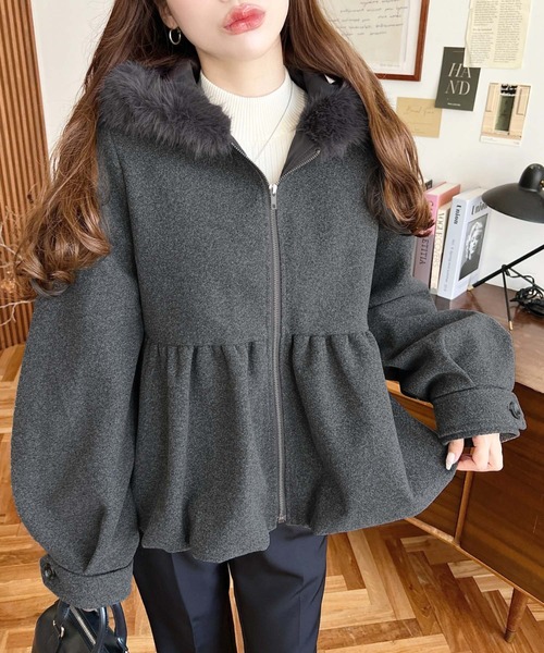 セール】ファーフードペプラムバルーンブルゾン（ブルゾン）｜moment+