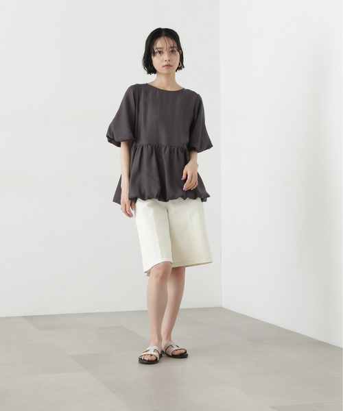 N.(N. Natural Beauty Basic)(エヌエヌナチュラルビューティーベーシック)の「シアーペプラムブラウス(シャツ/ブラウス・レディース・チャコールグレー/ライトグリーン/ベージュ・MEDIUM)」の9枚目の写真