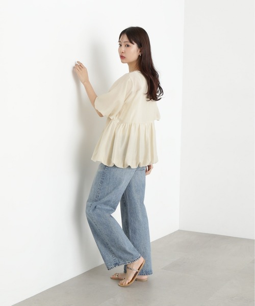 N.(N. Natural Beauty Basic)(エヌエヌナチュラルビューティーベーシック)の「シアーペプラムブラウス(シャツ/ブラウス・レディース・チャコールグレー/ライトグリーン/ベージュ・MEDIUM)」の16枚目の写真
