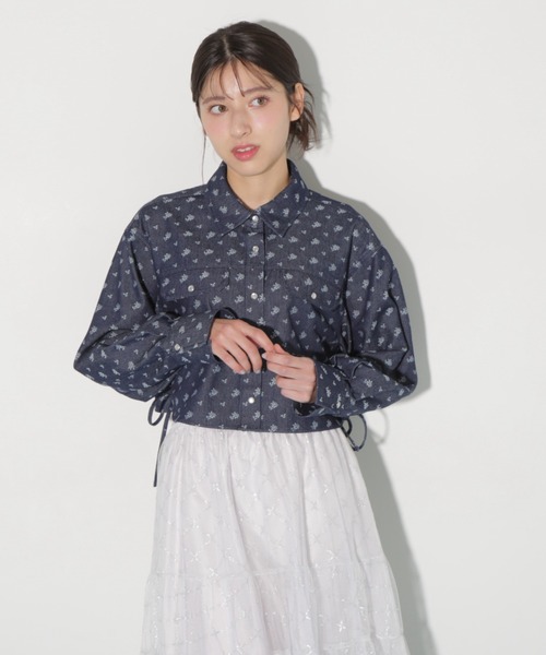 JILL by JILL STUART（ジルバイジルスチュアート）の「◇サイドリボンショート丈シャツ（シャツ/ブラウス・レディース・ブルー/インディゴブルー/ホワイト・FREE）」の14枚目の写真