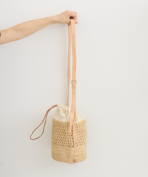 KATHARINE ROSS（キャサリンロス）の「【KATHARINE ROSS】【MADE IN MADA】ショルダーバッグ（ショルダーバッグ・レディース・ブラック/キャメル・MEDIUM）」の13枚目の写真