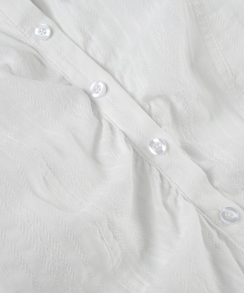 VIBGYOR(ヴィブジョー)の「【LAMPOON】ストライプタイトシャツ(シャツ/ブラウス・レディース・ホワイト・SMALL/MEDIUM/LARGE)」の5枚目の写真