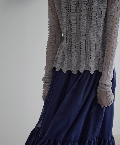 MIELI INVARIANT(ミエリインヴァリアント)の「Shirring Stripe Knit Tops(ニット/セーター・レディース・ブルーグレー/ブラック/クリーム・FREE)」の13枚目の写真