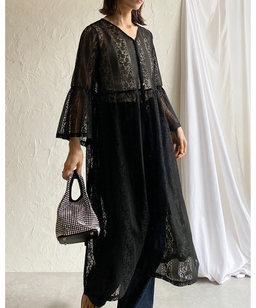 She's Closet(シーズクローゼット)の「半端袖ボリュームスリーブ深Vネックロング丈レースワンピース(ワンピース・レディース・ライトベージュ/オフホワイト/ブラック・FREE)」の7枚目の写真