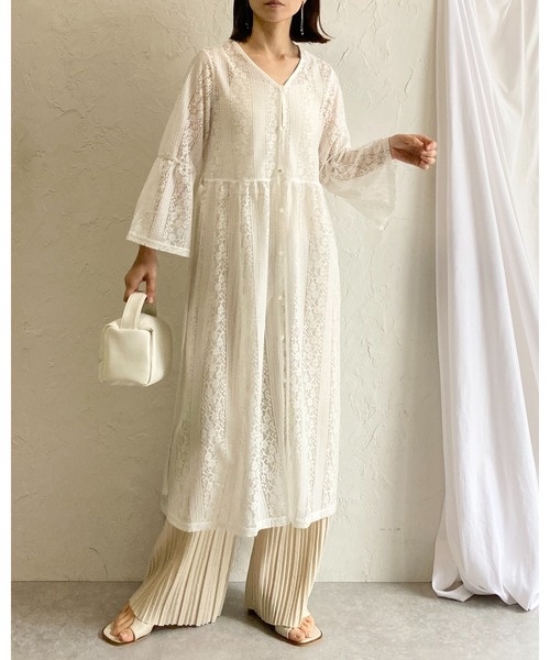 She's Closet(シーズクローゼット)の「半端袖ボリュームスリーブ深Vネックロング丈レースワンピース(ワンピース・レディース・ライトベージュ/オフホワイト/ブラック・FREE)」の5枚目の写真