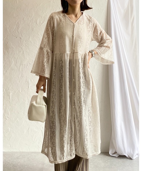 She's Closet(シーズクローゼット)の「半端袖ボリュームスリーブ深Vネックロング丈レースワンピース(ワンピース・レディース・ライトベージュ/オフホワイト/ブラック・FREE)」の11枚目の写真