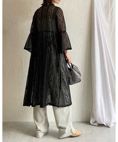 She's Closet(シーズクローゼット)の「半端袖ボリュームスリーブ深Vネックロング丈レースワンピース(ワンピース・レディース・ライトベージュ/オフホワイト/ブラック・FREE)」の15枚目の写真