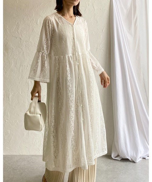 She's Closet(シーズクローゼット)の「半端袖ボリュームスリーブ深Vネックロング丈レースワンピース(ワンピース・レディース・ライトベージュ/オフホワイト/ブラック・FREE)」の22枚目の写真