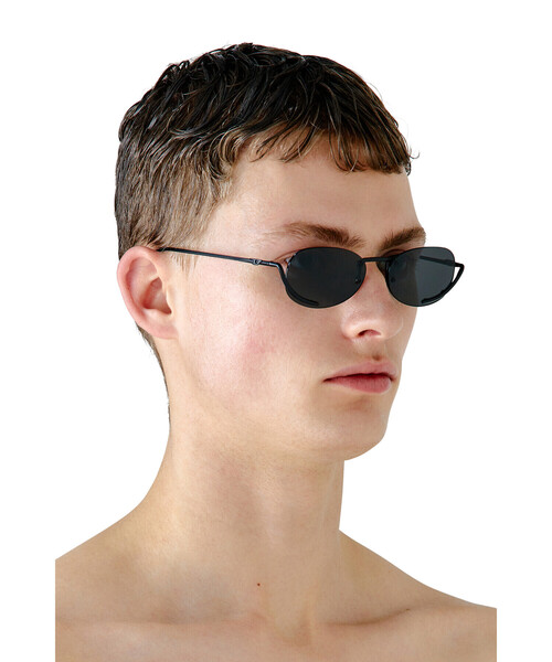 DIESEL(ディーゼル)の「ユニセックス サングラス 0DL1004(サングラス・メンズ・ブラック・UNI)」の4枚目の写真