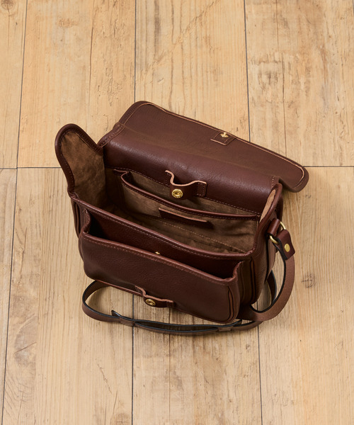 SLOW（スロウ）の「SLOW スロウ / cb-mailbag- クロムステアレザーショルダーバッグ 牛革メールバッグ / 858S55R（ショルダーバッグ・メンズ・ブラック/チョコ・FREE）」の9枚目の写真