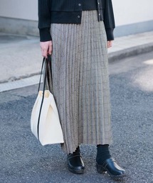 THREE FIFTY STANDARD（スリーフィフティースタンダード）の「ＴＨＲＥＥ　ＦＩＦＴＹ　ＳＴＡＮＤＡＲＤ　モノトーンチェックのプリーツスカート（スカート）」